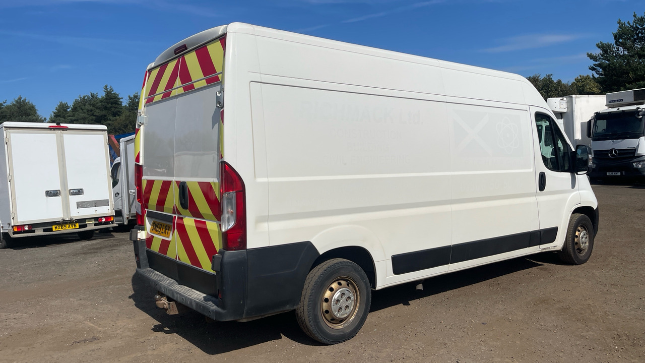 CITROEN RELAY 35 2.0 BlueHDi 130ps Enterprise - Furgon: slika CITROEN RELAY 35 2.0 BlueHDi 130ps Enterprise - Furgon CITROEN RELAY 35 2.0 BlueHDi 130ps Enterprise - Furgon: slika CITROEN RELAY 35 2.0 BlueHDi 130ps Enterprise - Furgon