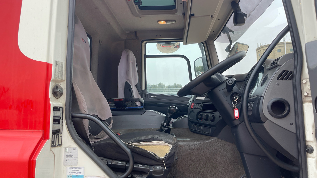 DAF CF 330 - Utovarivač s proklizavajućim upravljanjem: slika DAF CF 330 - Utovarivač s proklizavajućim upravljanjem DAF CF 330 - Utovarivač s proklizavajućim upravljanjem: slika DAF CF 330 - Utovarivač s proklizavajućim upravljanjem