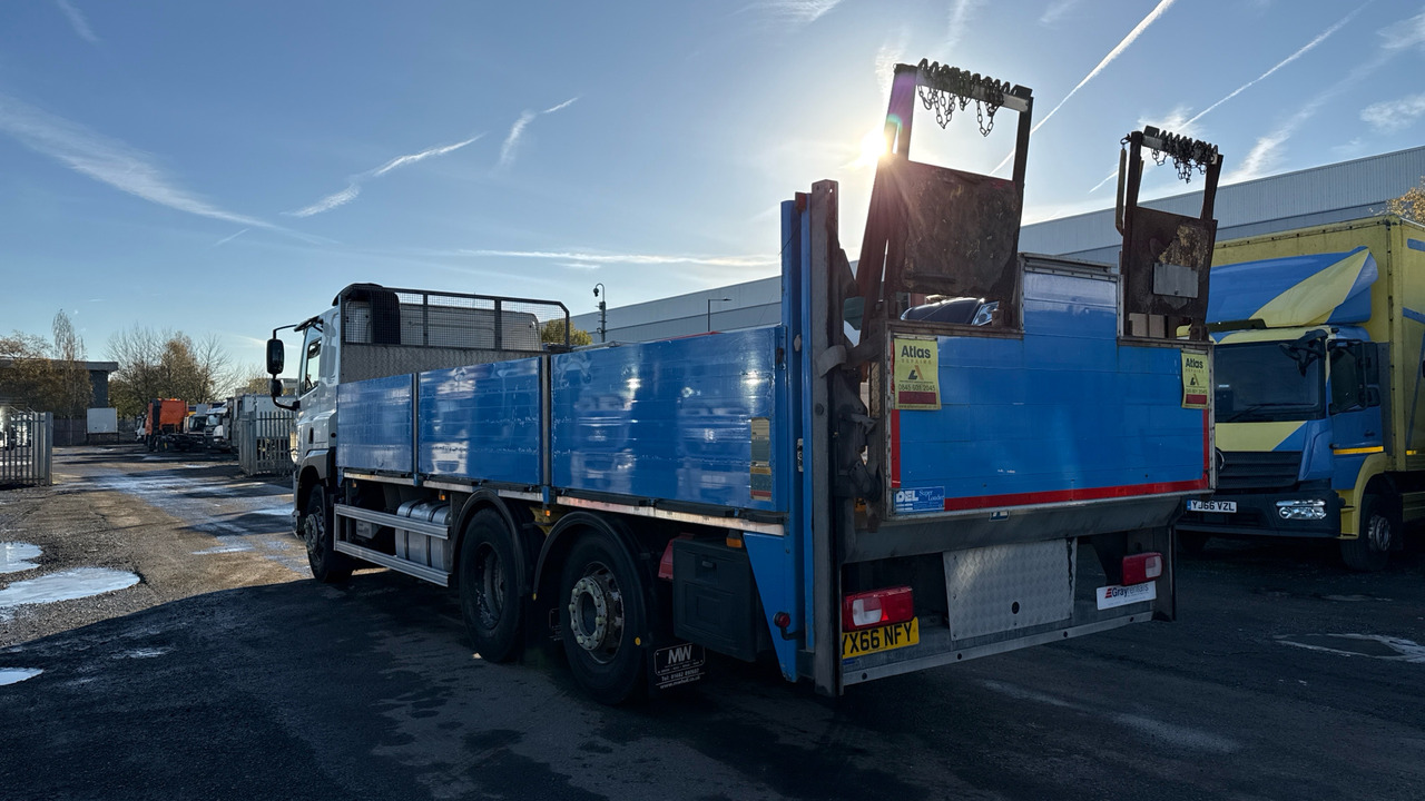 DAF CF 330 - Kamion s otvorenim sandukom: slika DAF CF 330 - Kamion s otvorenim sandukom DAF CF 330 - Kamion s otvorenim sandukom: slika DAF CF 330 - Kamion s otvorenim sandukom