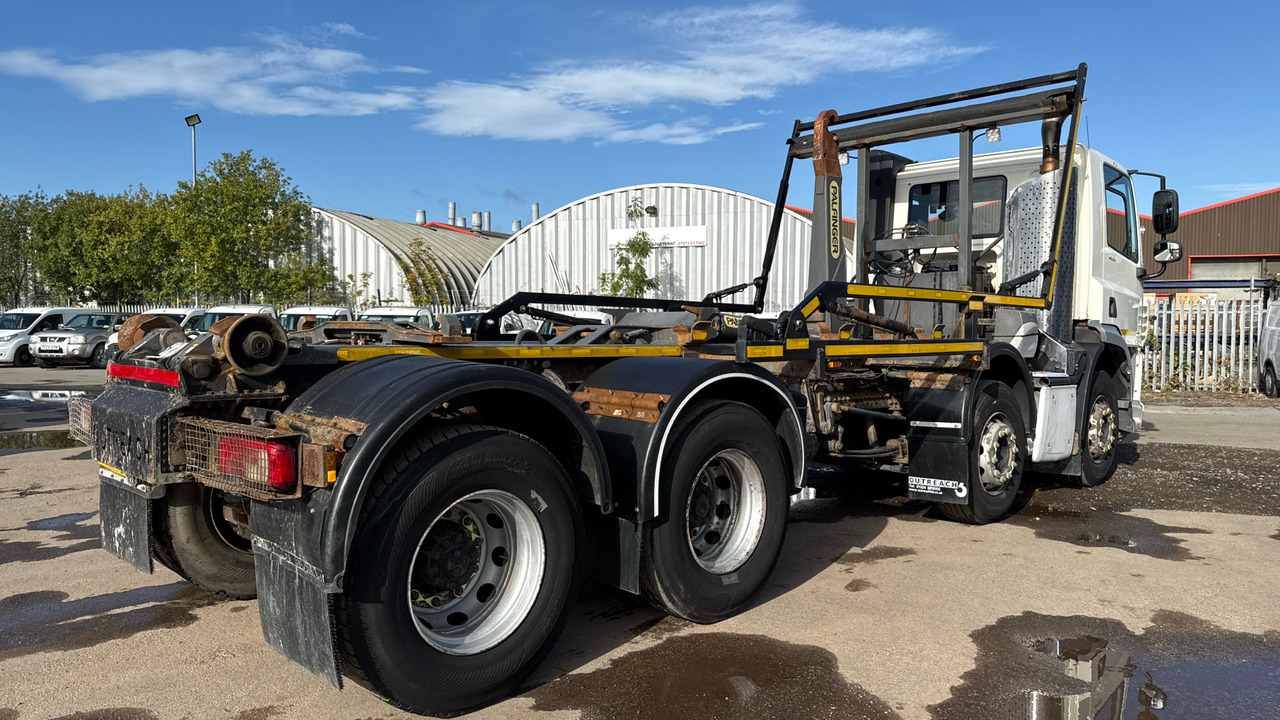 DAF CF 400 - Kamion s kukastom dizalicom: slika DAF CF 400 - Kamion s kukastom dizalicom DAF CF 400 - Kamion s kukastom dizalicom: slika DAF CF 400 - Kamion s kukastom dizalicom