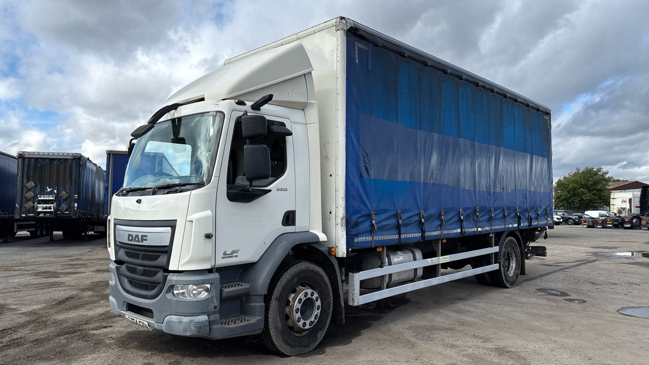 DAF LF 220 - Kamion s ceradom: slika DAF LF 220 - Kamion s ceradom DAF LF 220 - Kamion s ceradom: slika DAF LF 220 - Kamion s ceradom