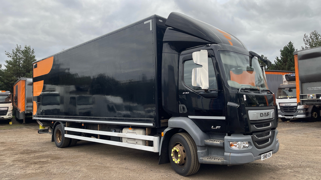 DAF LF 230 - Kamion sandučar: slika DAF LF 230 - Kamion sandučar DAF LF 230 - Kamion sandučar: slika DAF LF 230 - Kamion sandučar