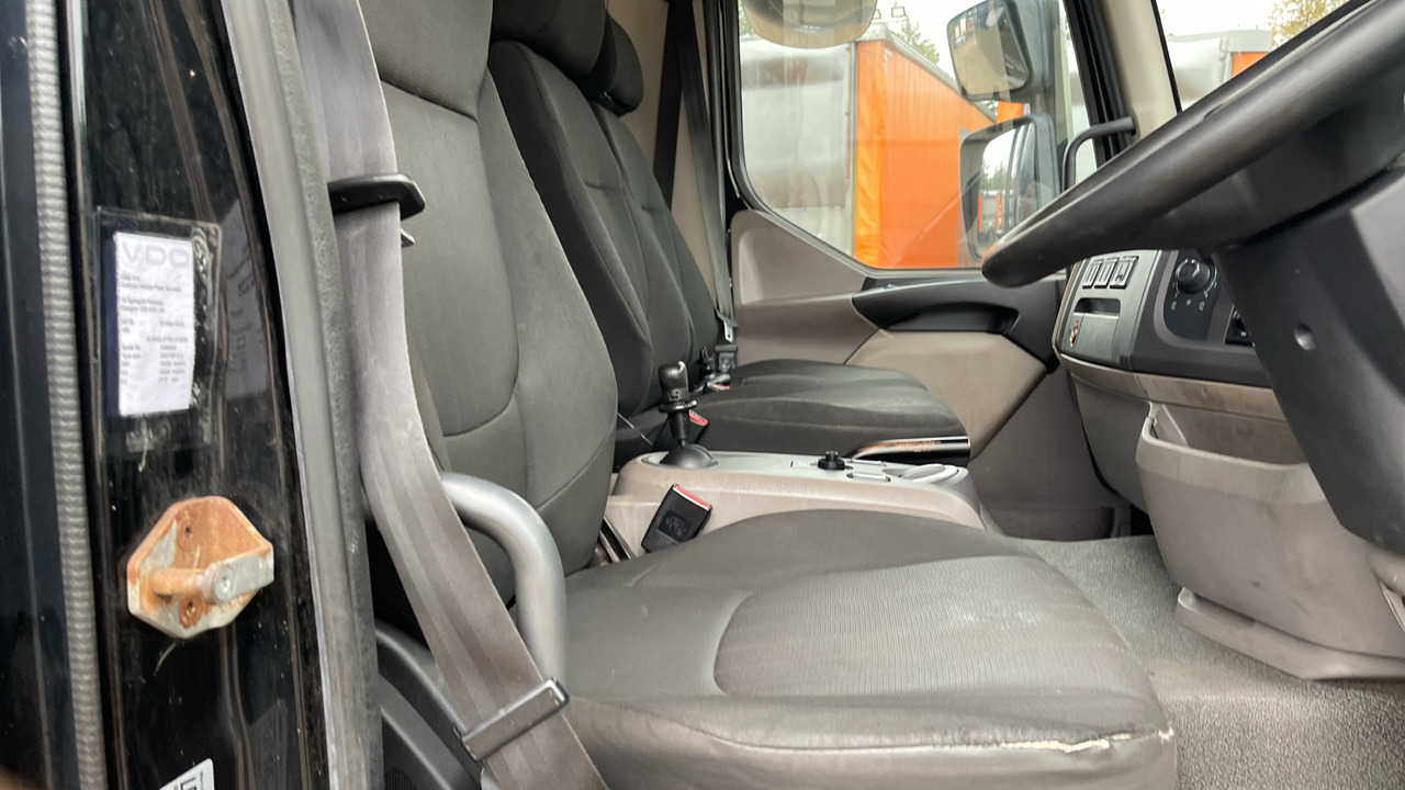 DAF LF 230 - Kamion sandučar: slika DAF LF 230 - Kamion sandučar DAF LF 230 - Kamion sandučar: slika DAF LF 230 - Kamion sandučar