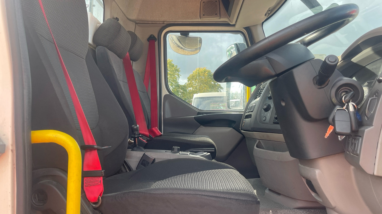 DAF LF 230 - Kiper, Kamion s kranom: slika DAF LF 230 - Kiper, Kamion s kranom DAF LF 230 - Kiper, Kamion s kranom: slika DAF LF 230 - Kiper, Kamion s kranom