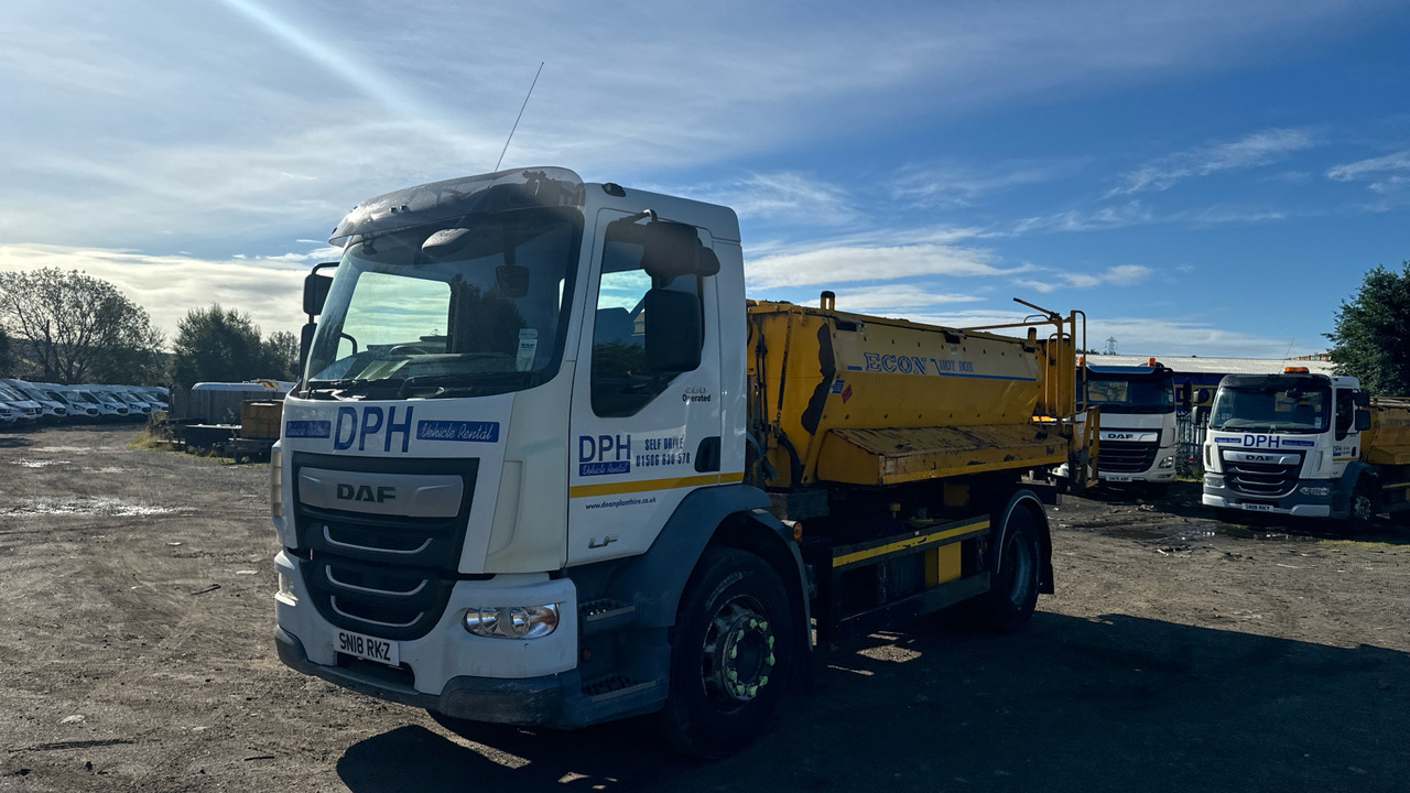 DAF LF 280 - Stroj za asfaltiranje: slika DAF LF 280 - Stroj za asfaltiranje DAF LF 280 - Stroj za asfaltiranje: slika DAF LF 280 - Stroj za asfaltiranje