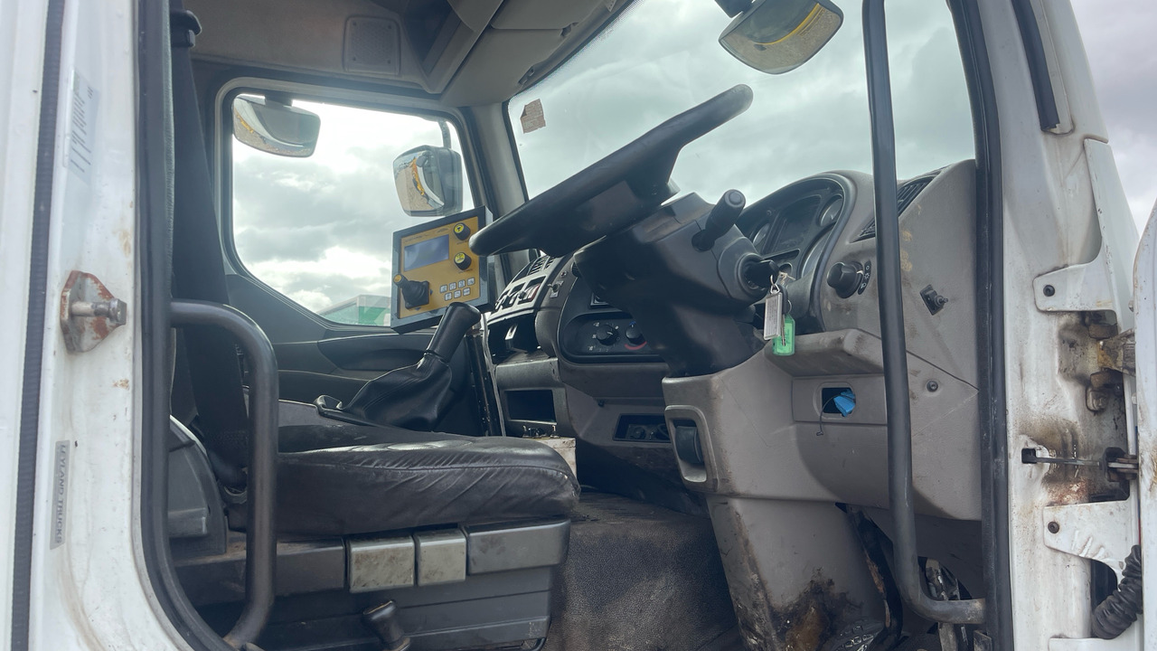 DAF LF 55.220 - Vozilo za čišćenje snijega: slika DAF LF 55.220 - Vozilo za čišćenje snijega DAF LF 55.220 - Vozilo za čišćenje snijega: slika DAF LF 55.220 - Vozilo za čišćenje snijega