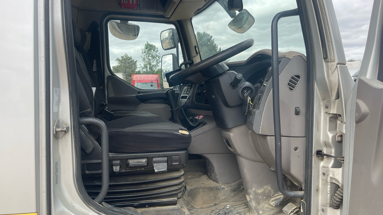 Daf LF 150 - Kamion s ceradom: slika Daf LF 150 - Kamion s ceradom Daf LF 150 - Kamion s ceradom: slika Daf LF 150 - Kamion s ceradom