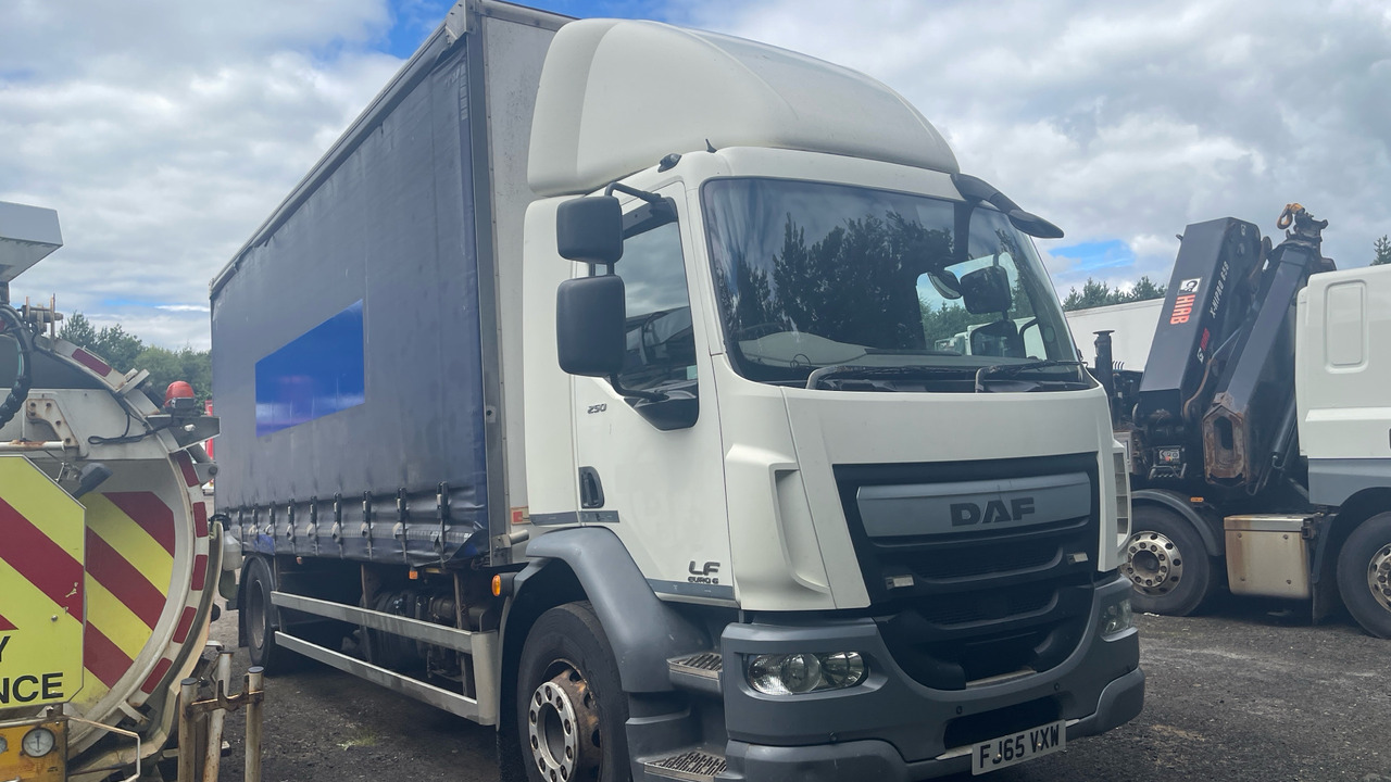 Daf LF 250 - Kamion s ceradom: slika Daf LF 250 - Kamion s ceradom Daf LF 250 - Kamion s ceradom: slika Daf LF 250 - Kamion s ceradom