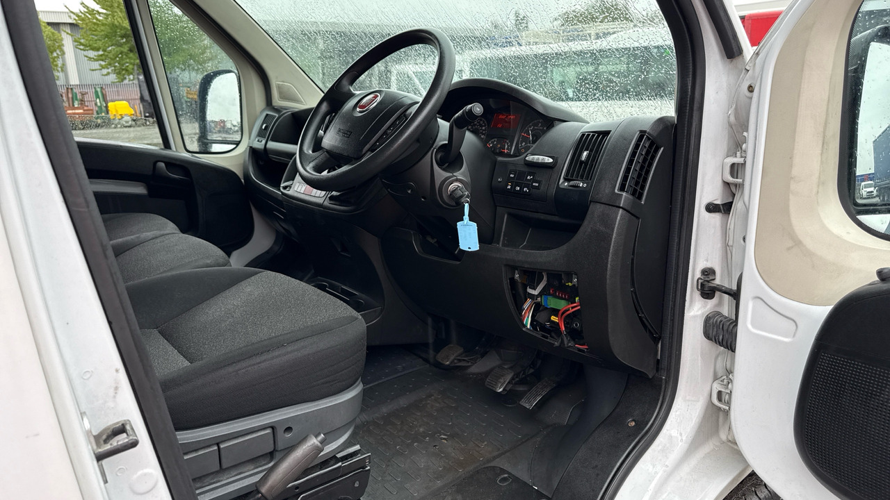 FIAT DUCATO 35 2.3 MULTIJET TECNICO 140PS - Furgon: slika FIAT DUCATO 35 2.3 MULTIJET TECNICO 140PS - Furgon FIAT DUCATO 35 2.3 MULTIJET TECNICO 140PS - Furgon: slika FIAT DUCATO 35 2.3 MULTIJET TECNICO 140PS - Furgon