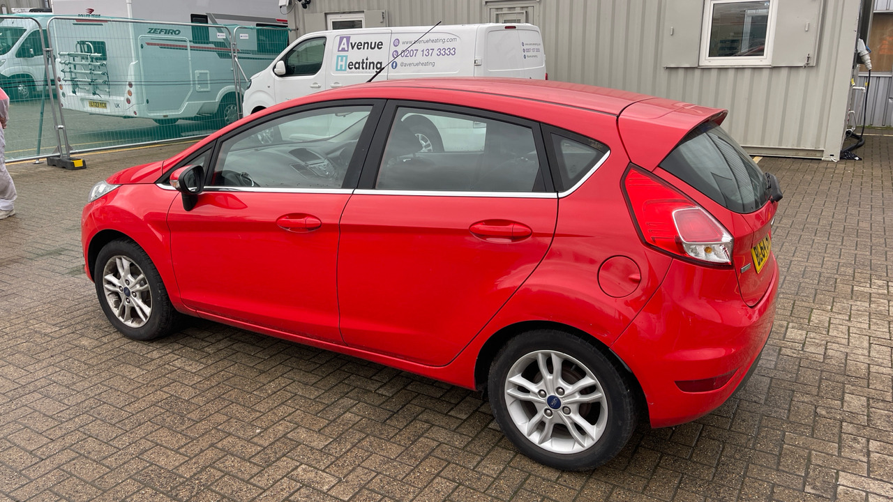 FORD FIESTA 1.0 ECO BOOST - Hatchback: slika FORD FIESTA 1.0 ECO BOOST - Hatchback FORD FIESTA 1.0 ECO BOOST - Hatchback: slika FORD FIESTA 1.0 ECO BOOST - Hatchback