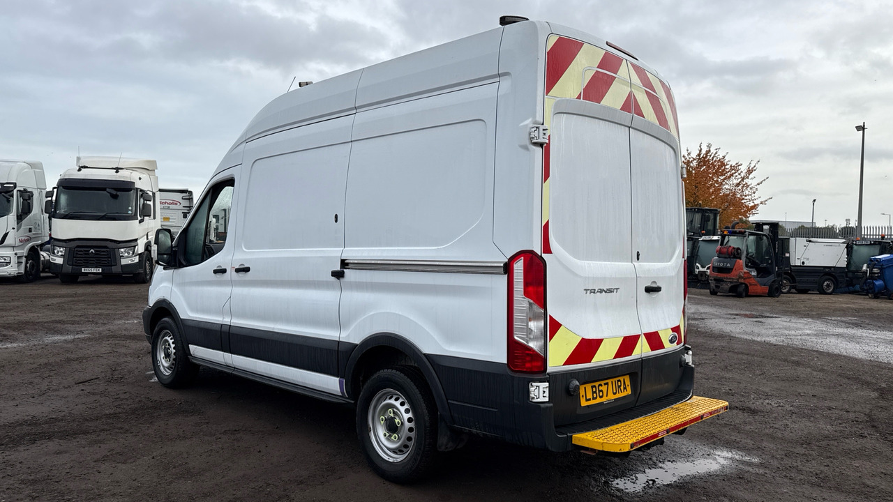 FORD TRANSIT 350 2.0 TDCI 130PS - Furgon: slika FORD TRANSIT 350 2.0 TDCI 130PS - Furgon FORD TRANSIT 350 2.0 TDCI 130PS - Furgon: slika FORD TRANSIT 350 2.0 TDCI 130PS - Furgon