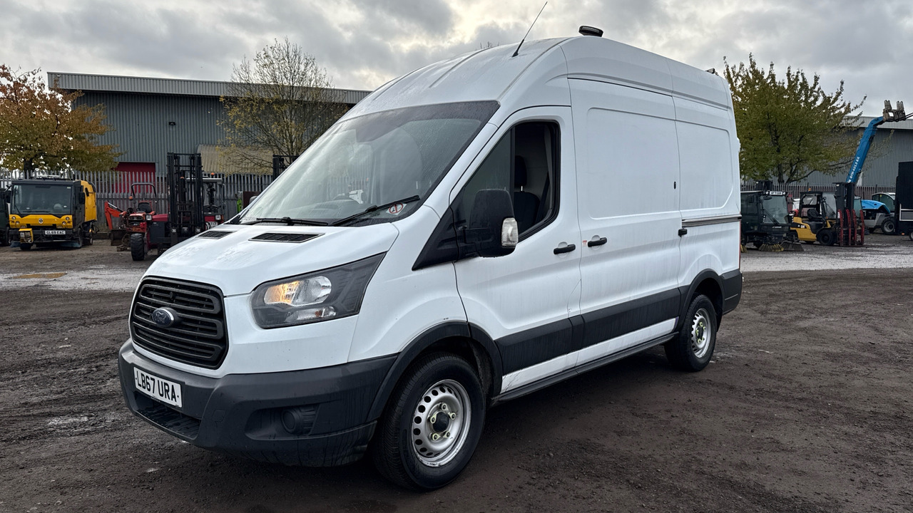 FORD TRANSIT 350 2.0 TDCI 130PS - Furgon: slika FORD TRANSIT 350 2.0 TDCI 130PS - Furgon FORD TRANSIT 350 2.0 TDCI 130PS - Furgon: slika FORD TRANSIT 350 2.0 TDCI 130PS - Furgon