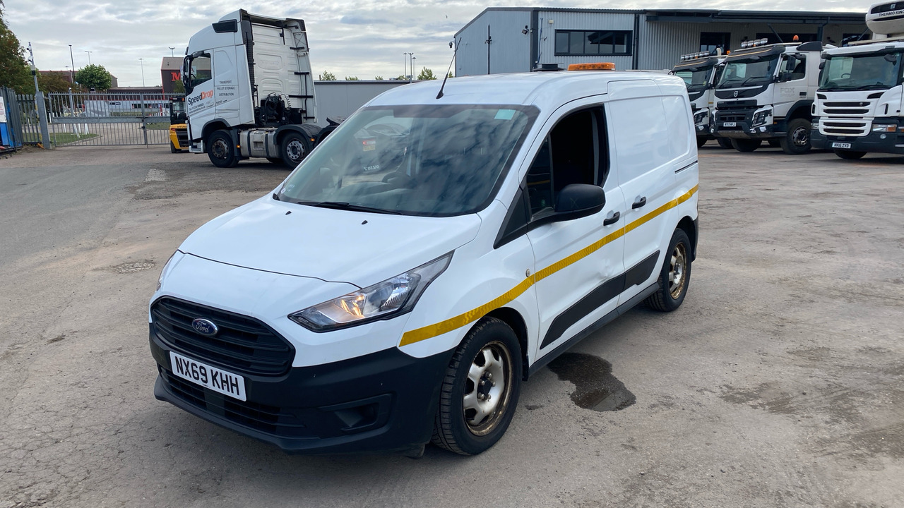 FORD TRANSIT CONNECT 200 1.5 ECOBLUE 75PS - Mali kombi: slika FORD TRANSIT CONNECT 200 1.5 ECOBLUE 75PS - Mali kombi FORD TRANSIT CONNECT 200 1.5 ECOBLUE 75PS - Mali kombi: slika FORD TRANSIT CONNECT 200 1.5 ECOBLUE 75PS - Mali kombi