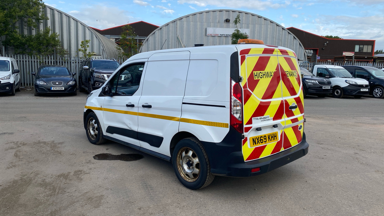 FORD TRANSIT CONNECT 200 1.5 ECOBLUE 75PS - Mali kombi: slika FORD TRANSIT CONNECT 200 1.5 ECOBLUE 75PS - Mali kombi FORD TRANSIT CONNECT 200 1.5 ECOBLUE 75PS - Mali kombi: slika FORD TRANSIT CONNECT 200 1.5 ECOBLUE 75PS - Mali kombi