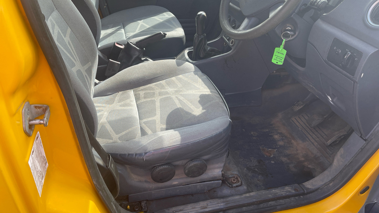 FORD TRANSIT CONNECT T200 1.8 TDCi 75ps - Mali kombi: slika FORD TRANSIT CONNECT T200 1.8 TDCi 75ps - Mali kombi FORD TRANSIT CONNECT T200 1.8 TDCi 75ps - Mali kombi: slika FORD TRANSIT CONNECT T200 1.8 TDCi 75ps - Mali kombi