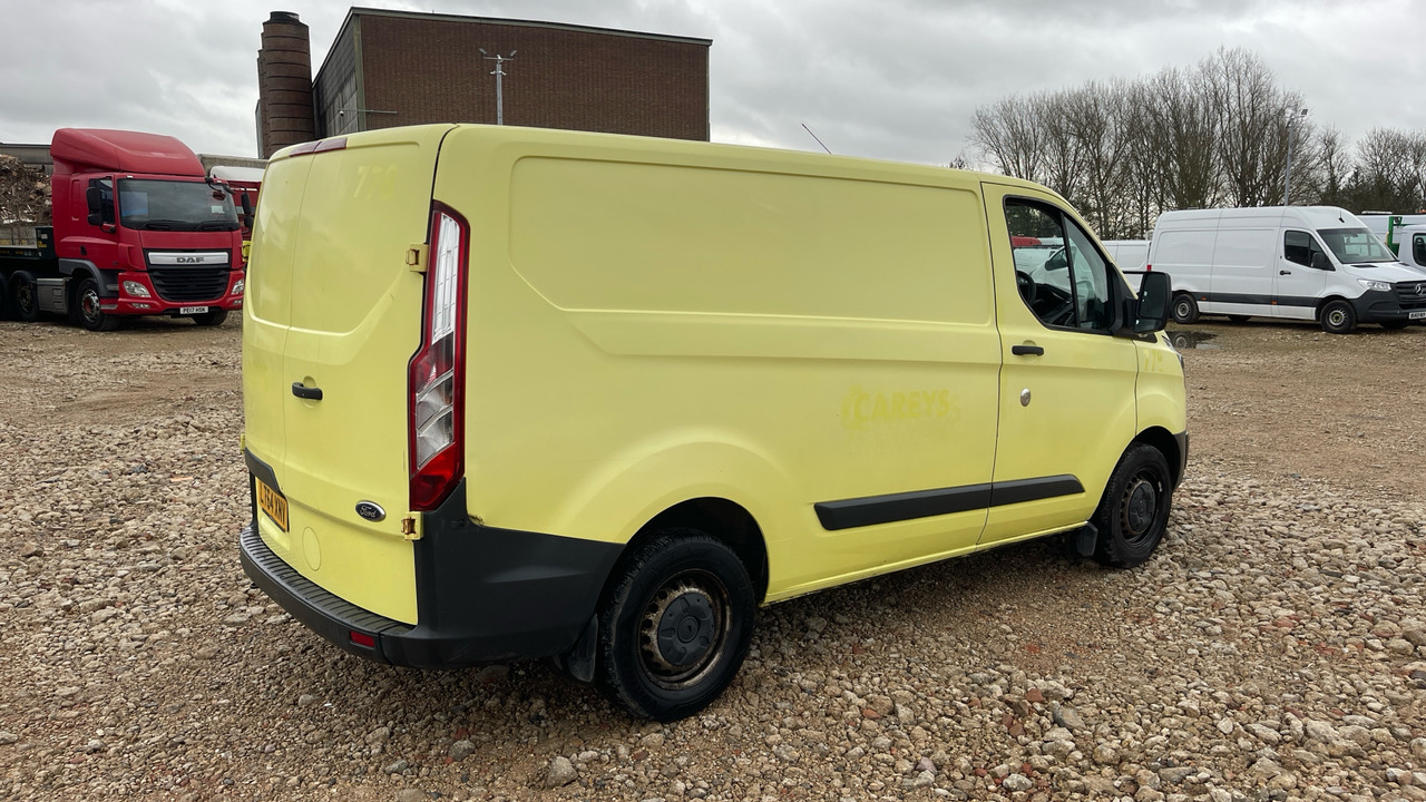 FORD TRANSIT CUSTOM 290 2.2 TDCI 125PS - Mali kombi: slika FORD TRANSIT CUSTOM 290 2.2 TDCI 125PS - Mali kombi FORD TRANSIT CUSTOM 290 2.2 TDCI 125PS - Mali kombi: slika FORD TRANSIT CUSTOM 290 2.2 TDCI 125PS - Mali kombi