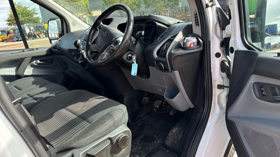 FORD TRANSIT CUSTOM 340 2.0 TDCI 130PS - Mali kombi: slika FORD TRANSIT CUSTOM 340 2.0 TDCI 130PS - Mali kombi FORD TRANSIT CUSTOM 340 2.0 TDCI 130PS - Mali kombi: slika FORD TRANSIT CUSTOM 340 2.0 TDCI 130PS - Mali kombi