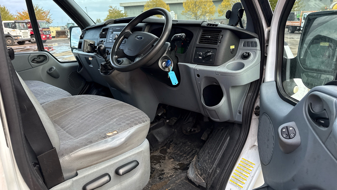 FORD TRANSIT T350 2.2 TDCI 125PS - Furgon: slika FORD TRANSIT T350 2.2 TDCI 125PS - Furgon FORD TRANSIT T350 2.2 TDCI 125PS - Furgon: slika FORD TRANSIT T350 2.2 TDCI 125PS - Furgon