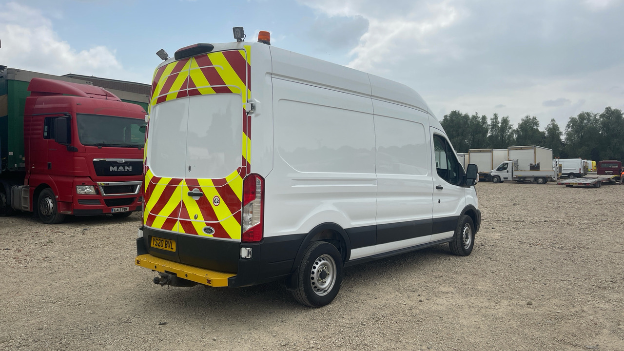 Ford Transit 350 2.0 ECO BLUE 130PS - Furgon: slika Ford Transit 350 2.0 ECO BLUE 130PS - Furgon Ford Transit 350 2.0 ECO BLUE 130PS - Furgon: slika Ford Transit 350 2.0 ECO BLUE 130PS - Furgon