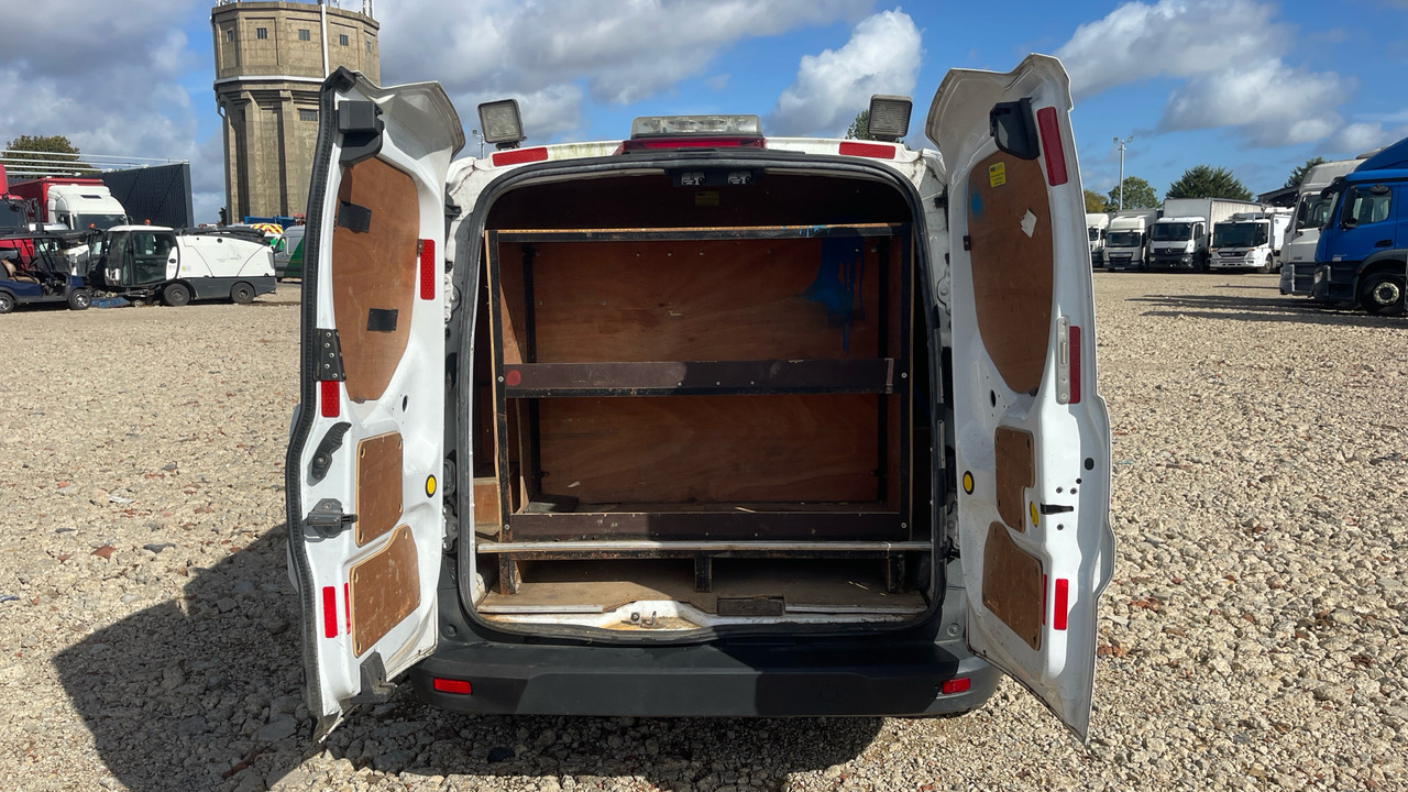 Mali kombi Ford Transit Connect 240 1.5 TDCI 100PS: slika Mali kombi Ford Transit Connect 240 1.5 TDCI 100PS