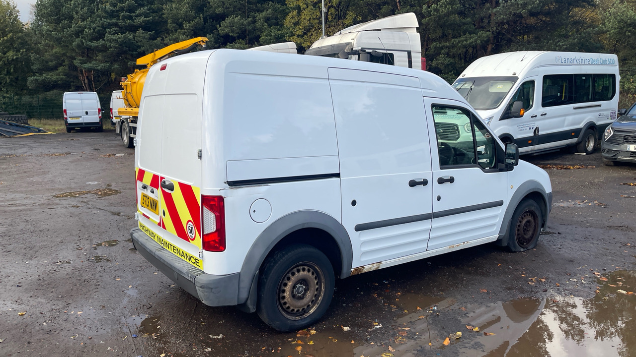 Ford Transit Connect T230 1.8 TDCi 90PS - Mali kombi: slika Ford Transit Connect T230 1.8 TDCi 90PS - Mali kombi Ford Transit Connect T230 1.8 TDCi 90PS - Mali kombi: slika Ford Transit Connect T230 1.8 TDCi 90PS - Mali kombi