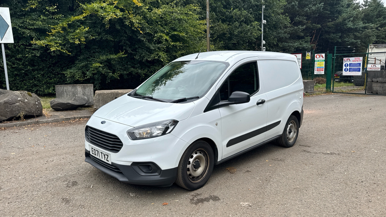 Ford Transit Courier 1.5 TDCI 75PS BASE - Mali kombi: slika Ford Transit Courier 1.5 TDCI 75PS BASE - Mali kombi Ford Transit Courier 1.5 TDCI 75PS BASE - Mali kombi: slika Ford Transit Courier 1.5 TDCI 75PS BASE - Mali kombi