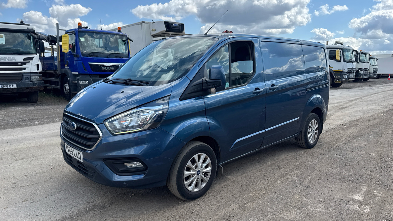 Ford Transit Custom 280 2.0 EcoBlue 130ps Low Roof Limited Van - Mali kombi: slika Ford Transit Custom 280 2.0 EcoBlue 130ps Low Roof Limited Van - Mali kombi Ford Transit Custom 280 2.0 EcoBlue 130ps Low Roof Limited Van - Mali kombi: slika Ford Transit Custom 280 2.0 EcoBlue 130ps Low Roof Limited Van - Mali kombi