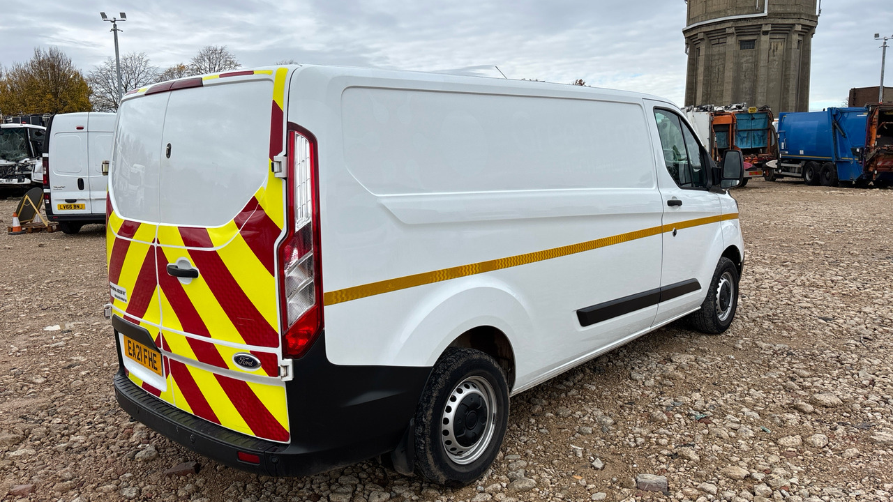 Ford Transit Custom 300 2.0 ECOBLUE 105PS - Mali kombi: slika Ford Transit Custom 300 2.0 ECOBLUE 105PS - Mali kombi Ford Transit Custom 300 2.0 ECOBLUE 105PS - Mali kombi: slika Ford Transit Custom 300 2.0 ECOBLUE 105PS - Mali kombi