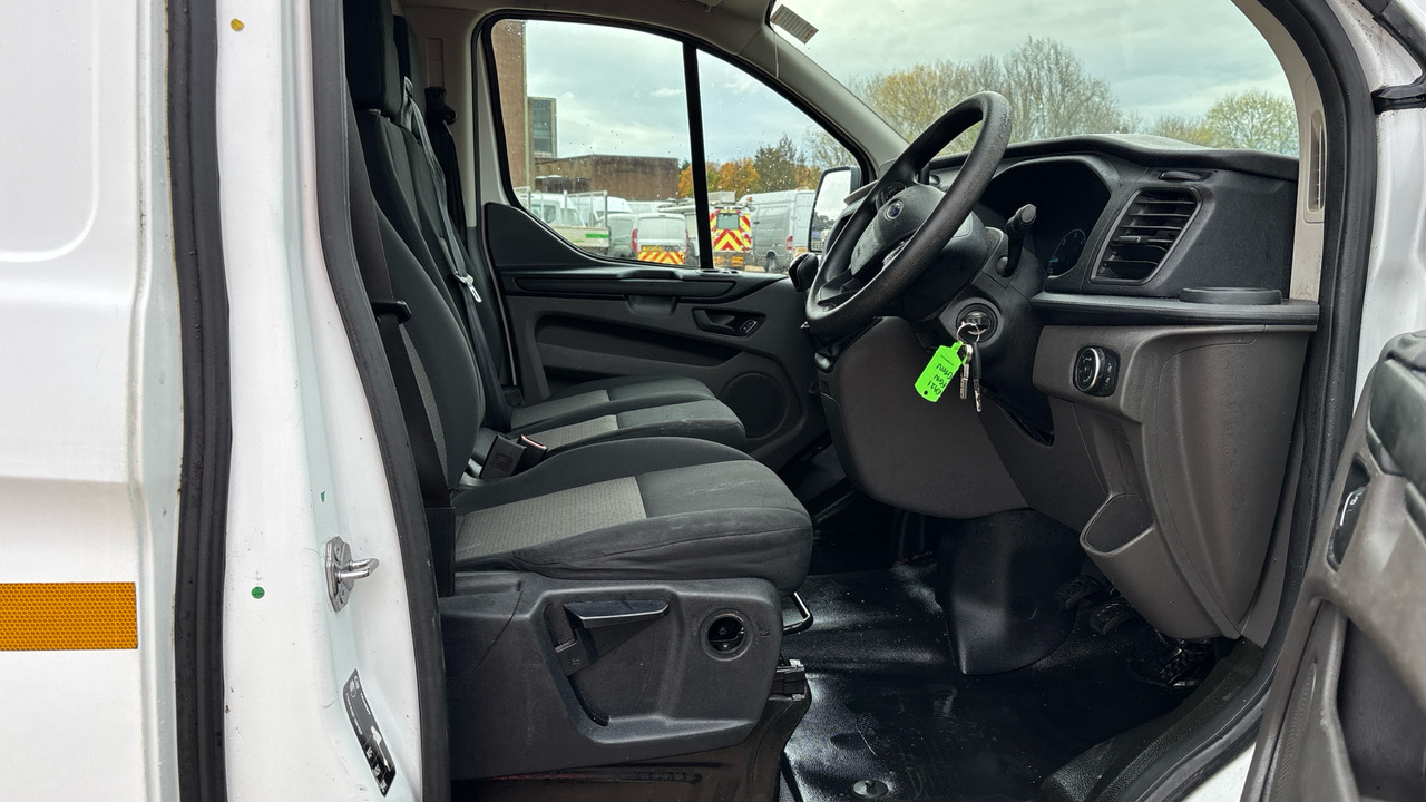Ford Transit Custom 300 2.0 ECOBLUE 105PS - Mali kombi: slika Ford Transit Custom 300 2.0 ECOBLUE 105PS - Mali kombi Ford Transit Custom 300 2.0 ECOBLUE 105PS - Mali kombi: slika Ford Transit Custom 300 2.0 ECOBLUE 105PS - Mali kombi