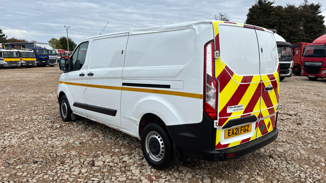 Ford Transit Custom 300 2.0 ECOBLUE 105PS - Mali kombi: slika Ford Transit Custom 300 2.0 ECOBLUE 105PS - Mali kombi Ford Transit Custom 300 2.0 ECOBLUE 105PS - Mali kombi: slika Ford Transit Custom 300 2.0 ECOBLUE 105PS - Mali kombi