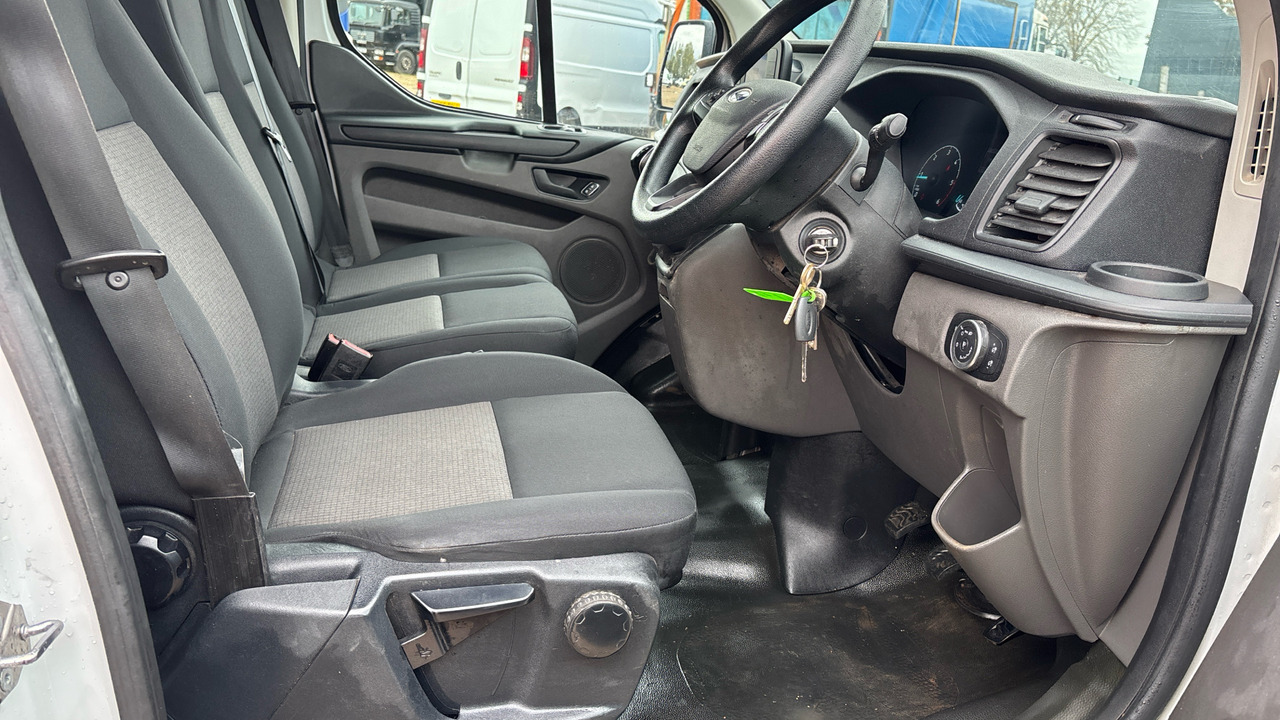 Ford Transit Custom 300 2.0 ECOBLUE 105PS - Mali kombi: slika Ford Transit Custom 300 2.0 ECOBLUE 105PS - Mali kombi Ford Transit Custom 300 2.0 ECOBLUE 105PS - Mali kombi: slika Ford Transit Custom 300 2.0 ECOBLUE 105PS - Mali kombi