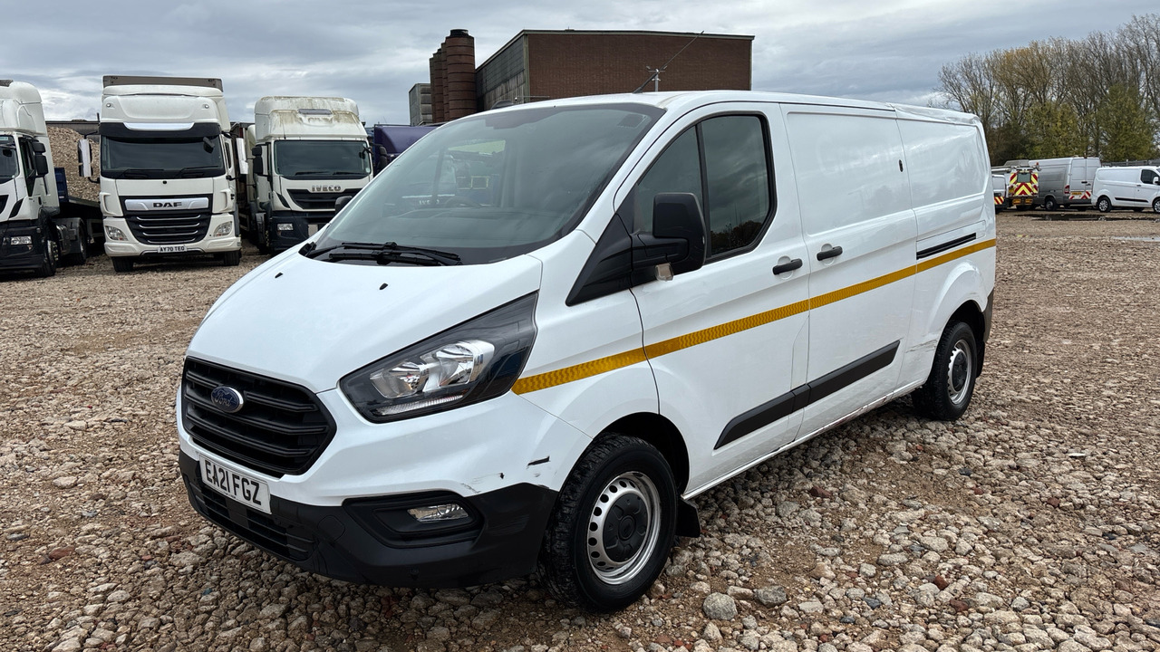 Ford Transit Custom 300 2.0 ECOBLUE 105PS - Mali kombi: slika Ford Transit Custom 300 2.0 ECOBLUE 105PS - Mali kombi Ford Transit Custom 300 2.0 ECOBLUE 105PS - Mali kombi: slika Ford Transit Custom 300 2.0 ECOBLUE 105PS - Mali kombi
