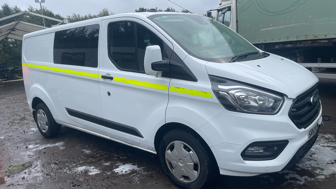 Ford Transit Custom 320 2.0 EcoBlue 130ps Trend - Dostavno vozilo s dvostrukom kabinom: slika Ford Transit Custom 320 2.0 EcoBlue 130ps Trend - Dostavno vozilo s dvostrukom kabinom Ford Transit Custom 320 2.0 EcoBlue 130ps Trend - Dostavno vozilo s dvostrukom kabinom: slika Ford Transit Custom 320 2.0 EcoBlue 130ps Trend - Dostavno vozilo s dvostrukom kabinom