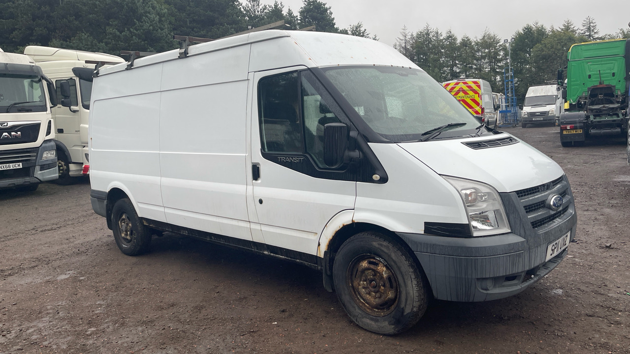 Ford Transit T350 2.2 TDCi 115ps - Dostavno vozilo s dvostrukom kabinom: slika Ford Transit T350 2.2 TDCi 115ps - Dostavno vozilo s dvostrukom kabinom Ford Transit T350 2.2 TDCi 115ps - Dostavno vozilo s dvostrukom kabinom: slika Ford Transit T350 2.2 TDCi 115ps - Dostavno vozilo s dvostrukom kabinom