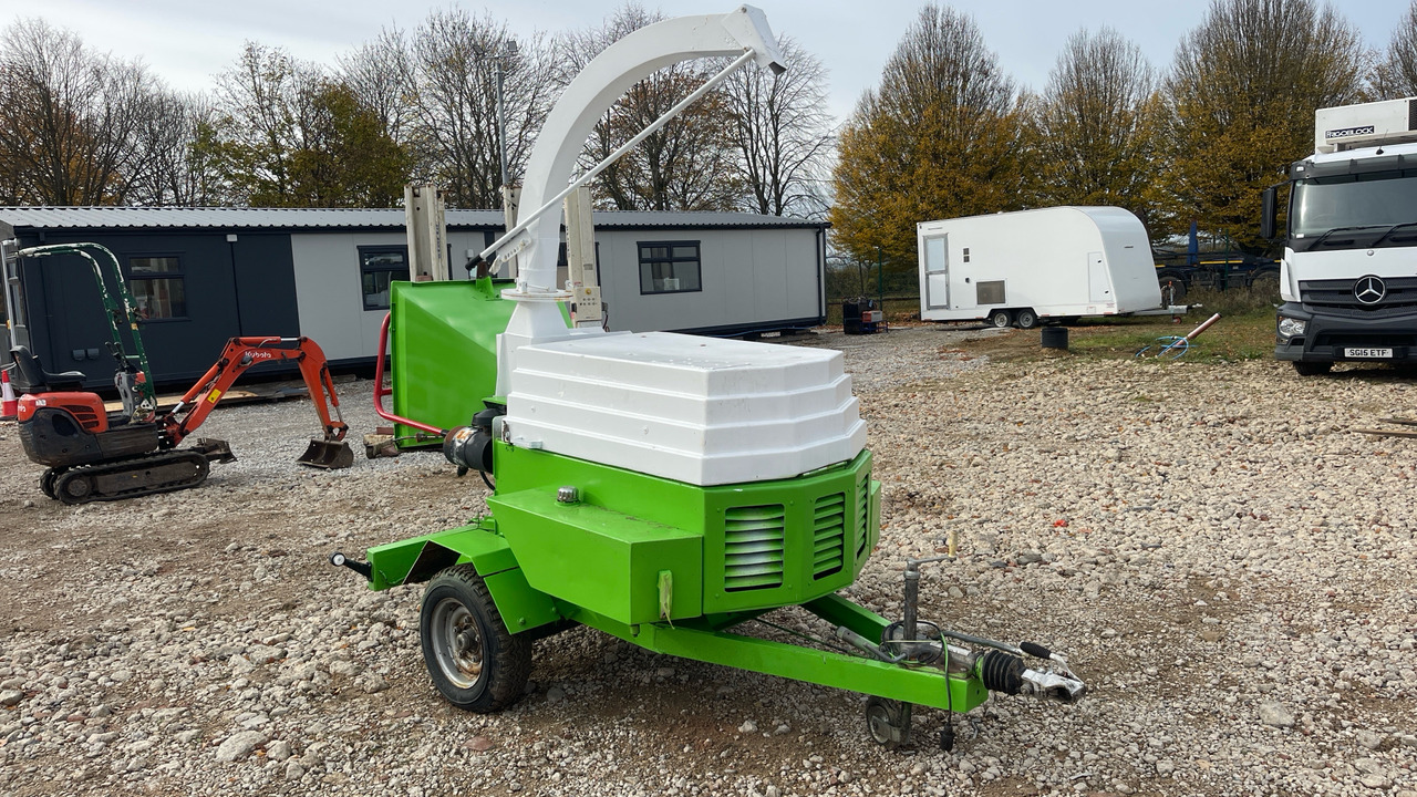 GREENMECH CM202 - Drobilica za drvo: slika GREENMECH CM202 - Drobilica za drvo GREENMECH CM202 - Drobilica za drvo: slika GREENMECH CM202 - Drobilica za drvo