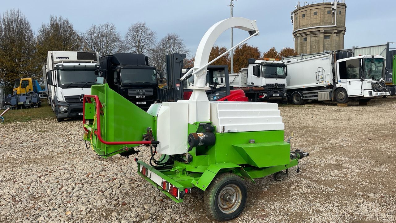 GREENMECH CM202 - Drobilica za drvo: slika GREENMECH CM202 - Drobilica za drvo GREENMECH CM202 - Drobilica za drvo: slika GREENMECH CM202 - Drobilica za drvo