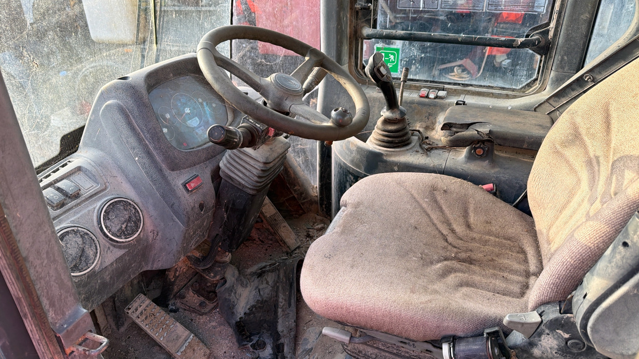 HYUNDAI HL73O-9 - Utovarivač na kotačima: slika HYUNDAI HL73O-9 - Utovarivač na kotačima HYUNDAI HL73O-9 - Utovarivač na kotačima: slika HYUNDAI HL73O-9 - Utovarivač na kotačima