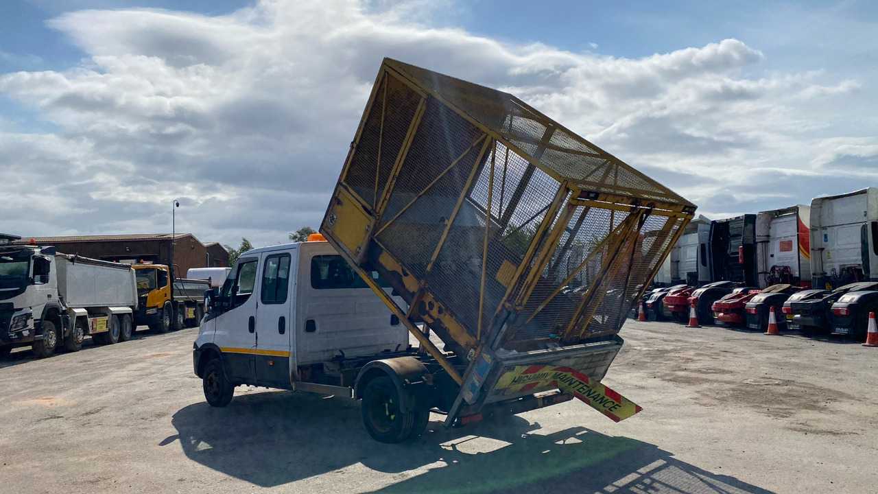 IVECO DAILY 50-150 - Kiper: slika IVECO DAILY 50-150 - Kiper IVECO DAILY 50-150 - Kiper: slika IVECO DAILY 50-150 - Kiper