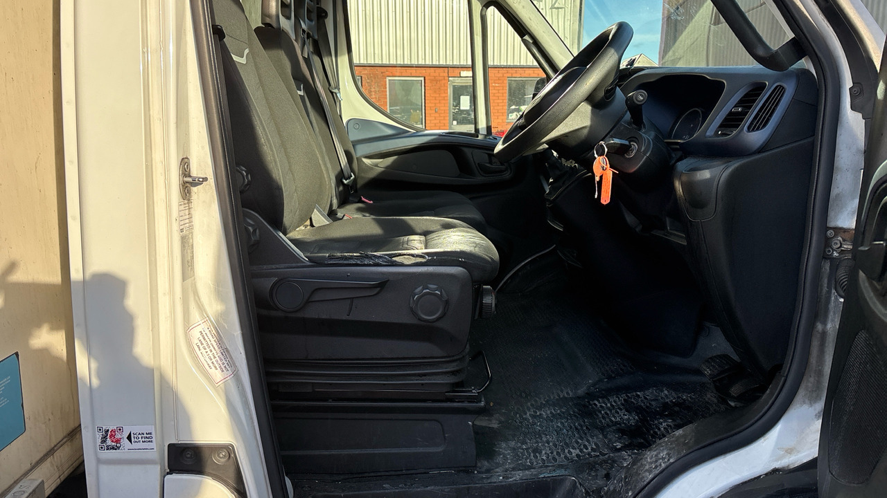 IVECO DAILY 70C18 - Kamion hladnjača: slika IVECO DAILY 70C18 - Kamion hladnjača IVECO DAILY 70C18 - Kamion hladnjača: slika IVECO DAILY 70C18 - Kamion hladnjača