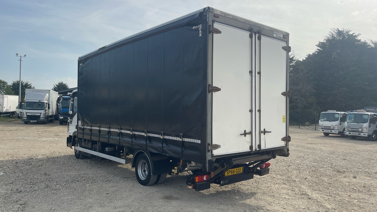 IVECO EUROCARGO 75-160 - Kamion s ceradom: slika IVECO EUROCARGO 75-160 - Kamion s ceradom IVECO EUROCARGO 75-160 - Kamion s ceradom: slika IVECO EUROCARGO 75-160 - Kamion s ceradom