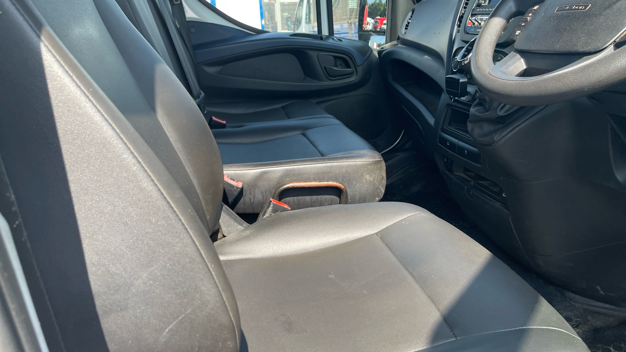 Iveco Daily 2.3 35-140 3750WB - Mali kamion kiper: slika Iveco Daily 2.3 35-140 3750WB - Mali kamion kiper Iveco Daily 2.3 35-140 3750WB - Mali kamion kiper: slika Iveco Daily 2.3 35-140 3750WB - Mali kamion kiper