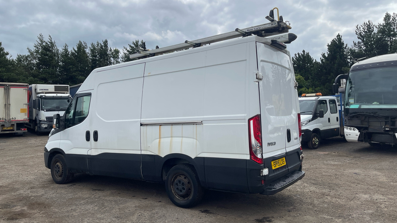 Iveco Daily 35-130 3520 WB - Furgon: slika Iveco Daily 35-130 3520 WB - Furgon Iveco Daily 35-130 3520 WB - Furgon: slika Iveco Daily 35-130 3520 WB - Furgon