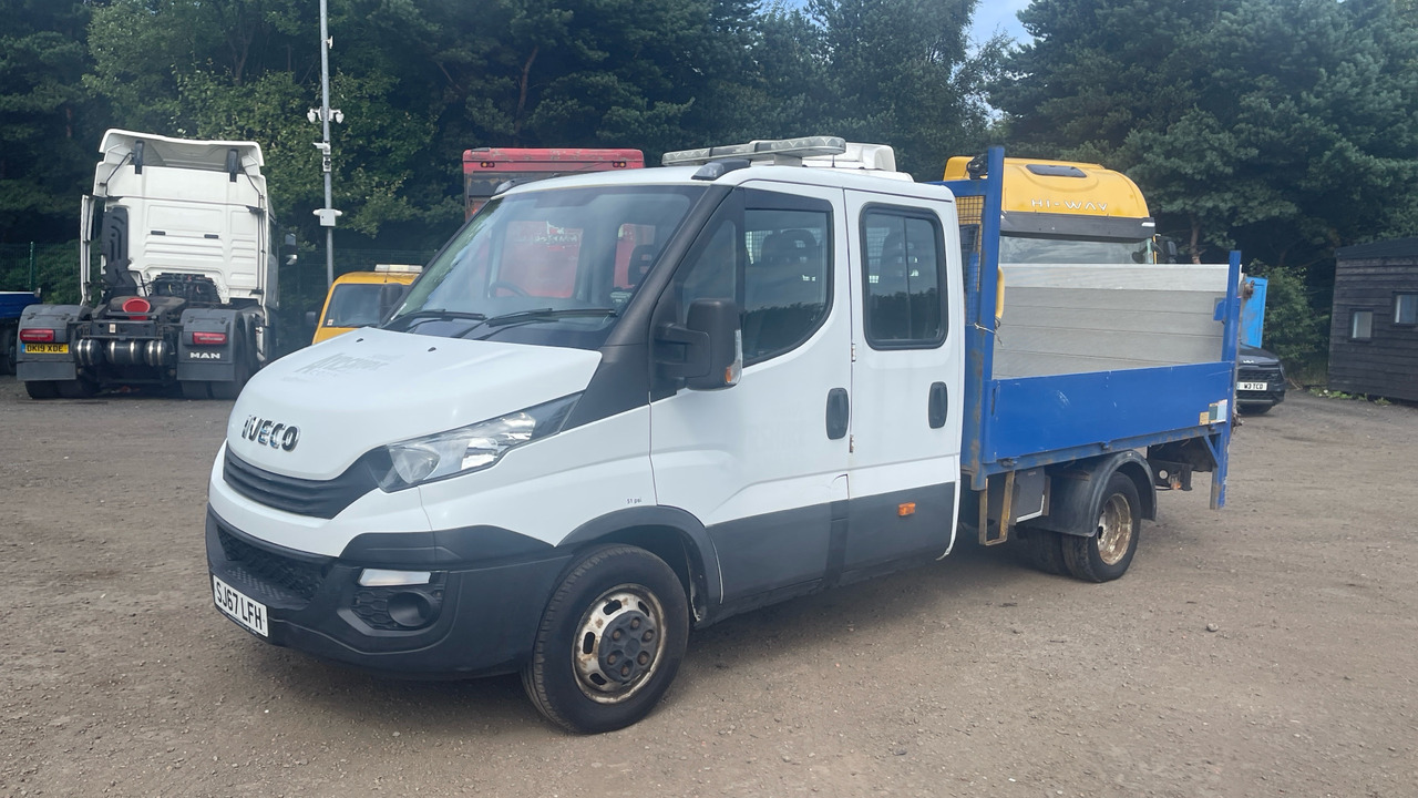 Iveco Daily 35-140 2.3 3750 WB - Mali kamion kiper: slika Iveco Daily 35-140 2.3 3750 WB - Mali kamion kiper Iveco Daily 35-140 2.3 3750 WB - Mali kamion kiper: slika Iveco Daily 35-140 2.3 3750 WB - Mali kamion kiper