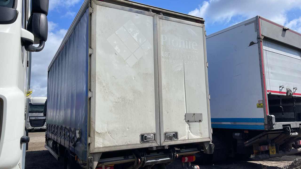Iveco Eurocargo 75-160 - Kamion s ceradom: slika Iveco Eurocargo 75-160 - Kamion s ceradom Iveco Eurocargo 75-160 - Kamion s ceradom: slika Iveco Eurocargo 75-160 - Kamion s ceradom