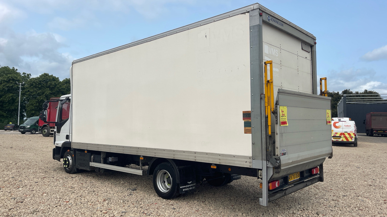 Iveco Eurocargo 75-160 - Kamion sandučar: slika Iveco Eurocargo 75-160 - Kamion sandučar Iveco Eurocargo 75-160 - Kamion sandučar: slika Iveco Eurocargo 75-160 - Kamion sandučar