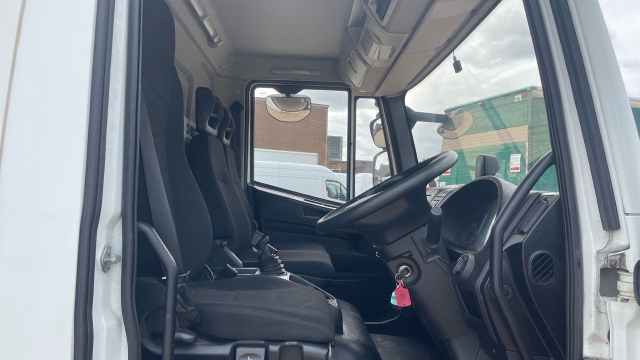 Iveco Eurocargo 75-160 - Kamion sandučar: slika Iveco Eurocargo 75-160 - Kamion sandučar Iveco Eurocargo 75-160 - Kamion sandučar: slika Iveco Eurocargo 75-160 - Kamion sandučar