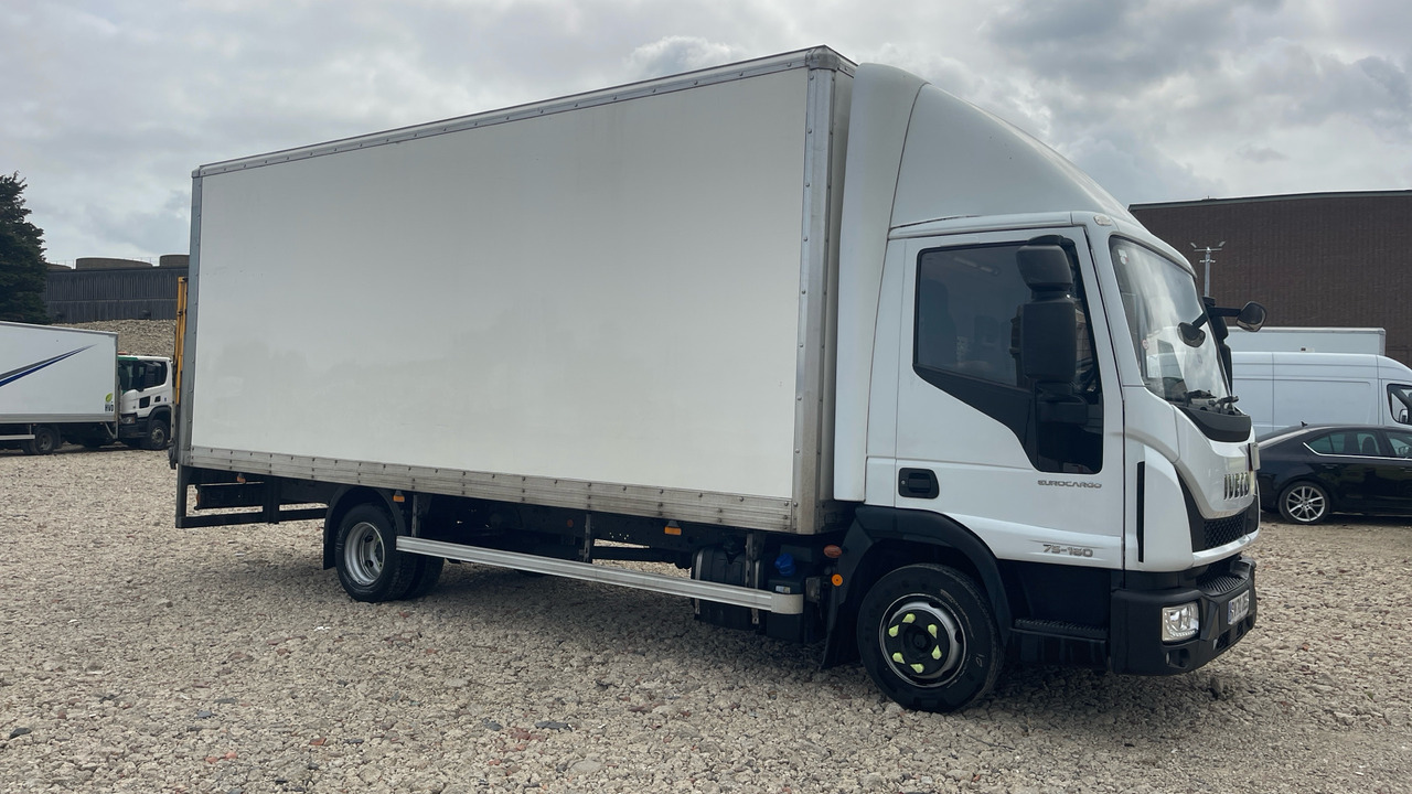 Iveco Eurocargo 75-160 - Kamion sandučar: slika Iveco Eurocargo 75-160 - Kamion sandučar Iveco Eurocargo 75-160 - Kamion sandučar: slika Iveco Eurocargo 75-160 - Kamion sandučar