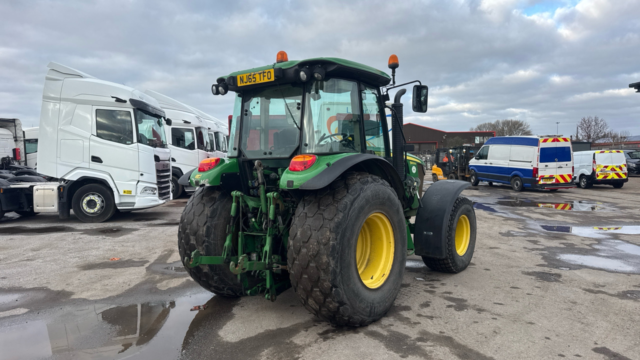 JOHN DEERE 5100M - Traktor: slika JOHN DEERE 5100M - Traktor JOHN DEERE 5100M - Traktor: slika JOHN DEERE 5100M - Traktor