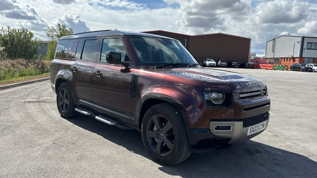 LAND ROVER DEFENDER 3.0 D300 X-Dynamic HSE 130 - SUV: slika LAND ROVER DEFENDER 3.0 D300 X-Dynamic HSE 130 - SUV LAND ROVER DEFENDER 3.0 D300 X-Dynamic HSE 130 - SUV: slika LAND ROVER DEFENDER 3.0 D300 X-Dynamic HSE 130 - SUV