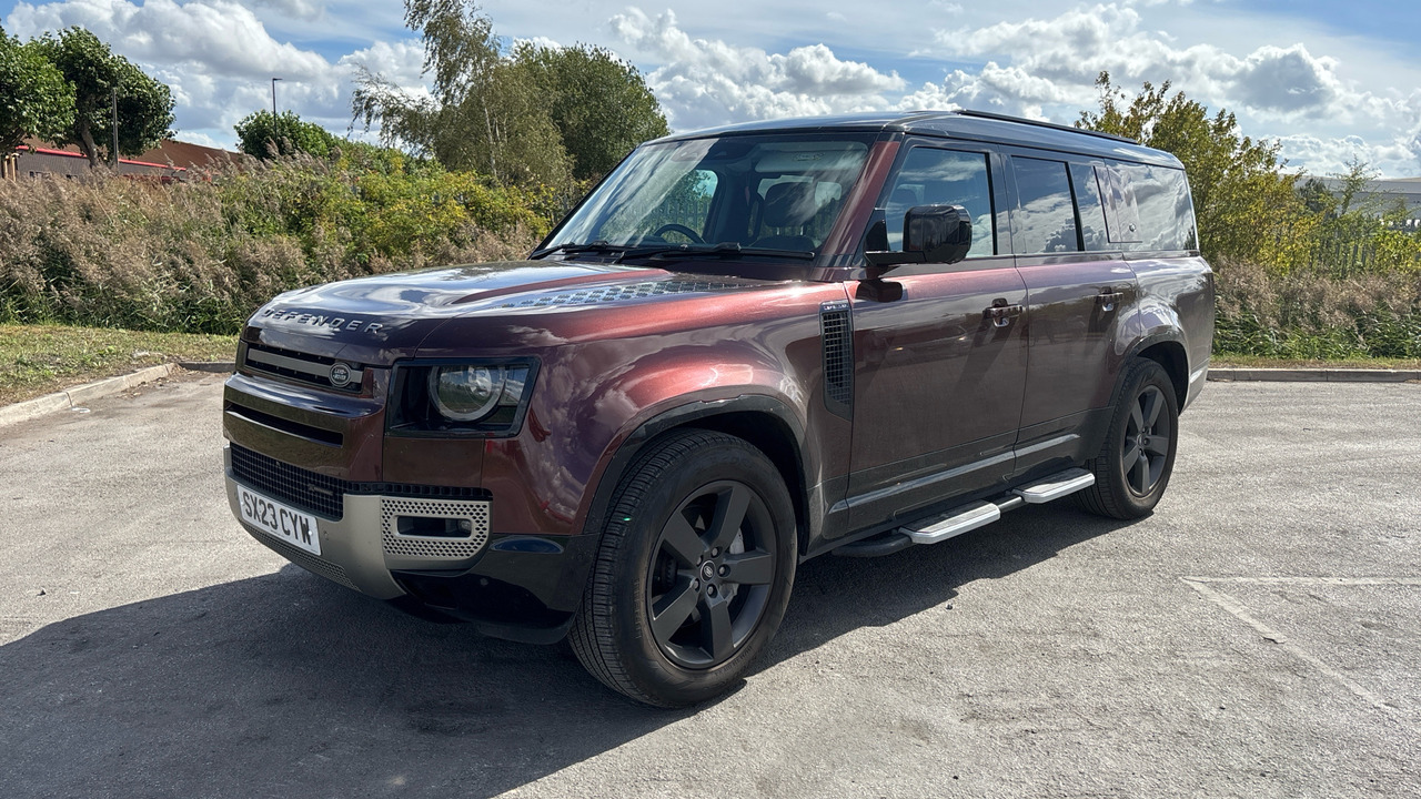 LAND ROVER DEFENDER 3.0 D300 X-Dynamic HSE 130 - SUV: slika LAND ROVER DEFENDER 3.0 D300 X-Dynamic HSE 130 - SUV LAND ROVER DEFENDER 3.0 D300 X-Dynamic HSE 130 - SUV: slika LAND ROVER DEFENDER 3.0 D300 X-Dynamic HSE 130 - SUV